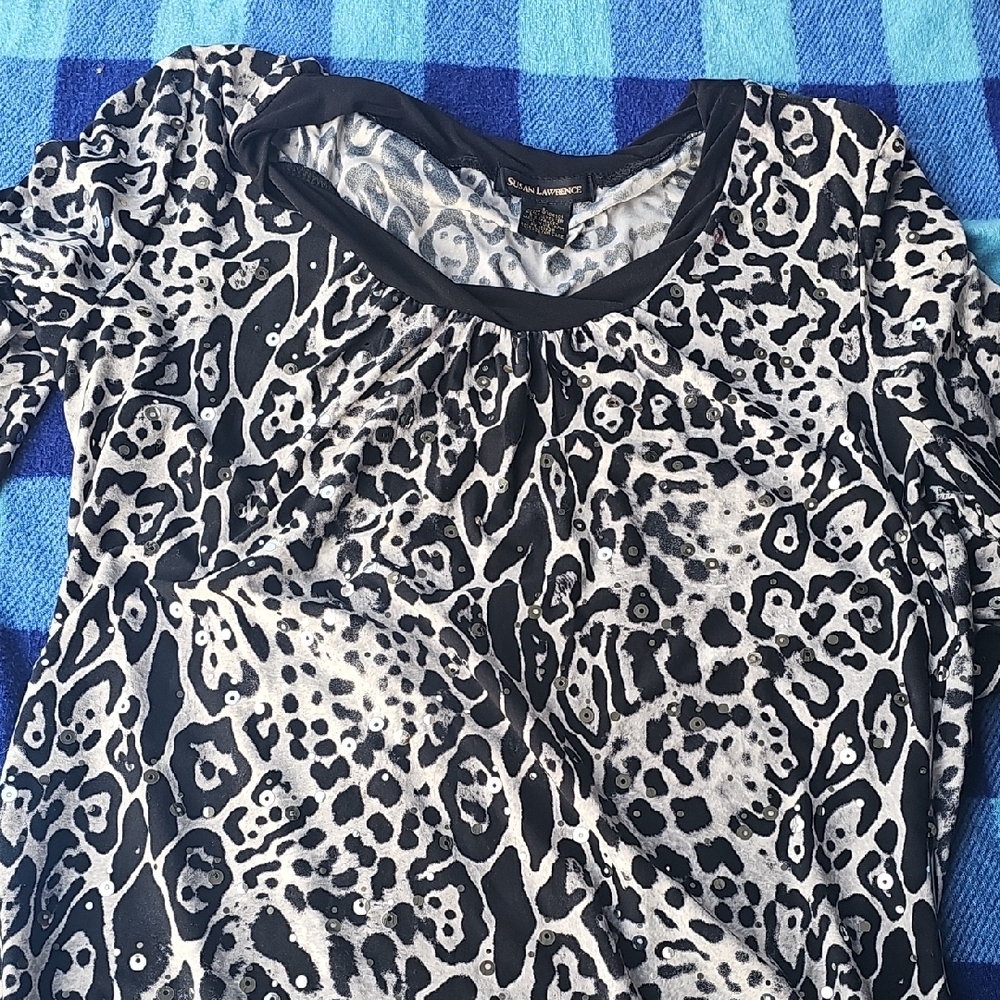 Susan Lawrence Black and White Graphic Long Sleeve Blouse